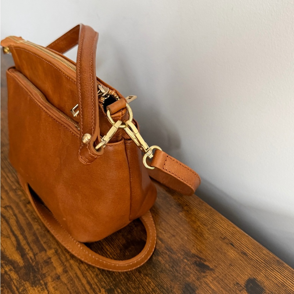 Divina Firenze Vintage Genuine Leather Crossbody Bag – Made in Italy - Picture 6 of 10